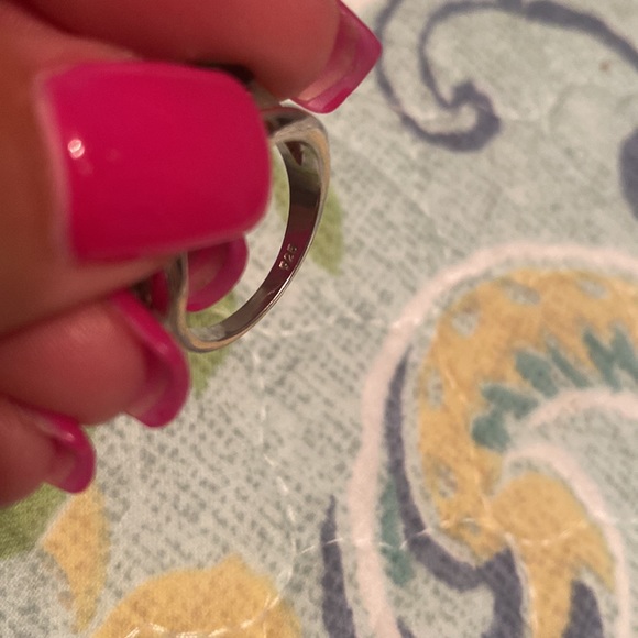 Sterling silver size 8 green and white crystal ring - Picture 3 of 3